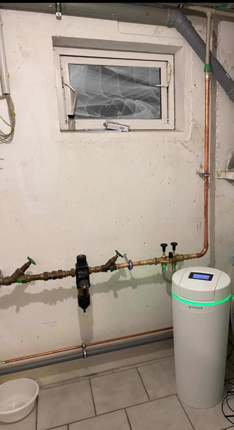 Wasserenthärtung einbauen Grünbeck Wasserenthärtungsanlage mit Kupferleitungen in Ihrer Region